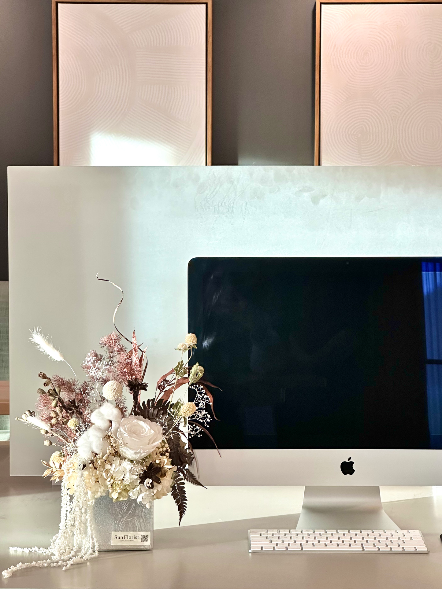 Modern White Preserved Centerpiece