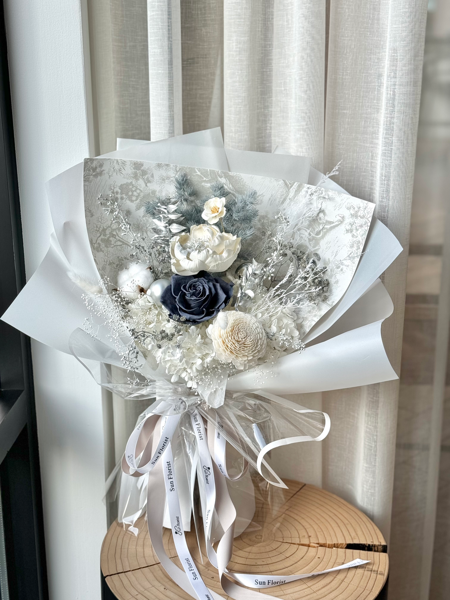 Snow Queen Bouquet