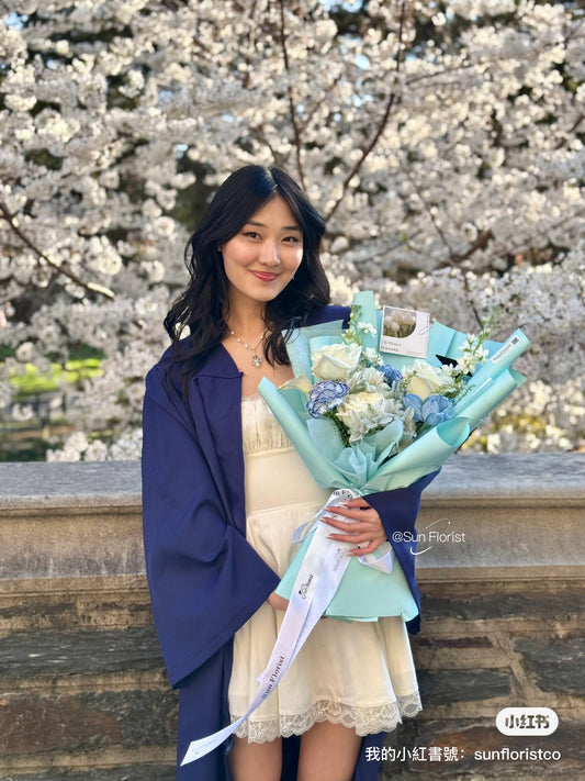 🎓 Graduation Bouquets
