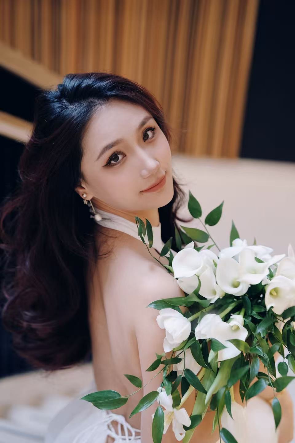 French cascade bouquet