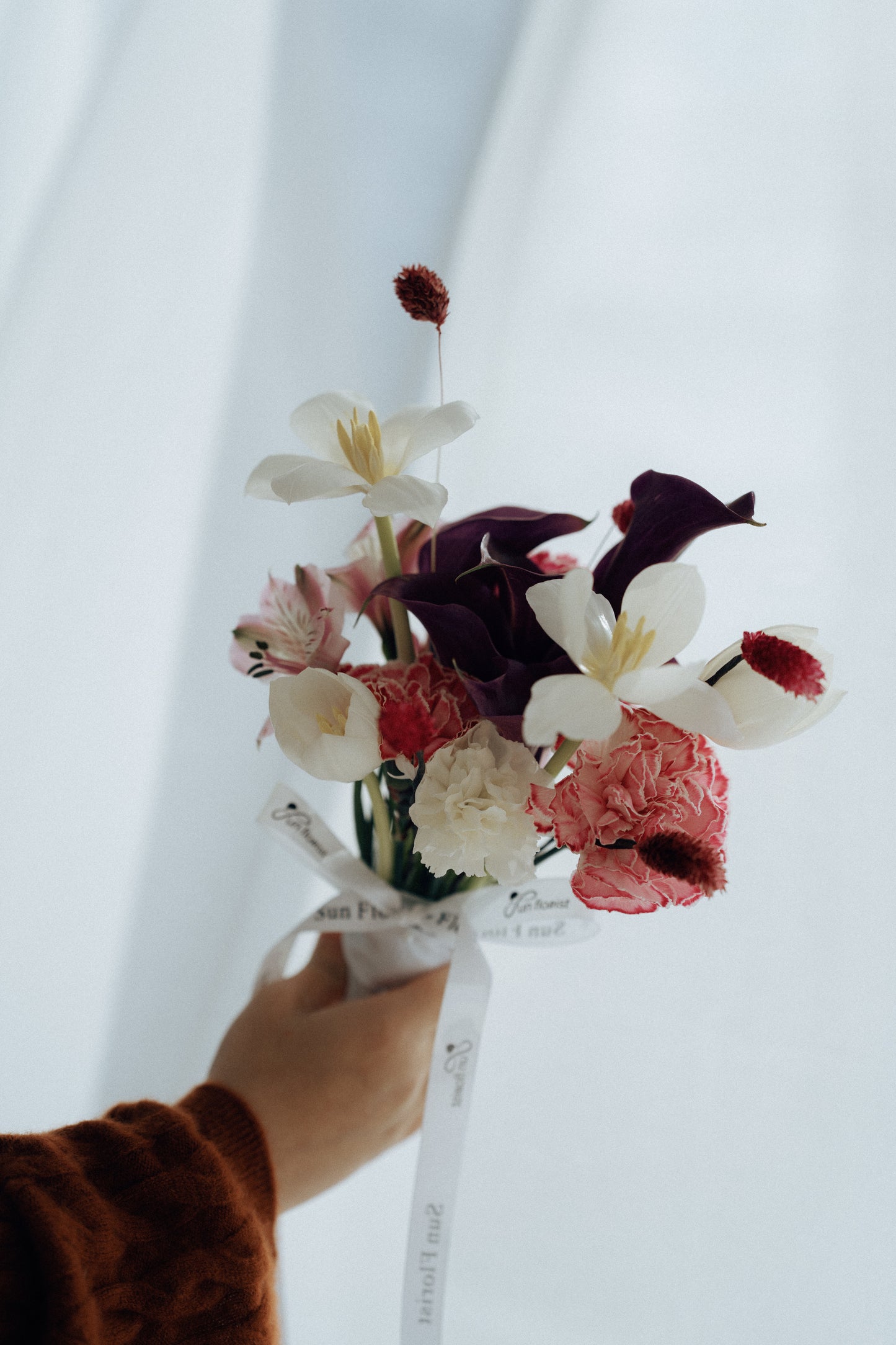 Calla Lily Mini Cranberry